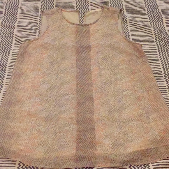 Sleeveless top gray and pink top - Picture 2 of 8